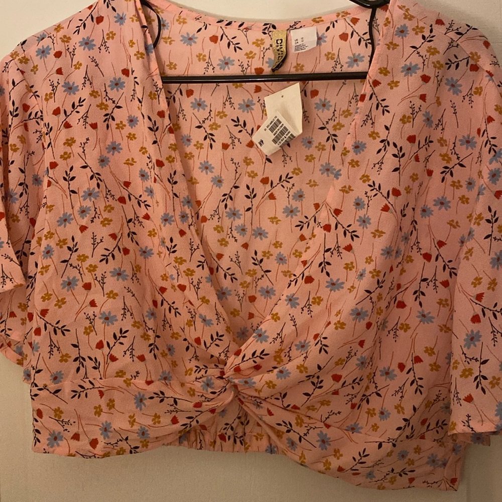 Floral plunge crop top